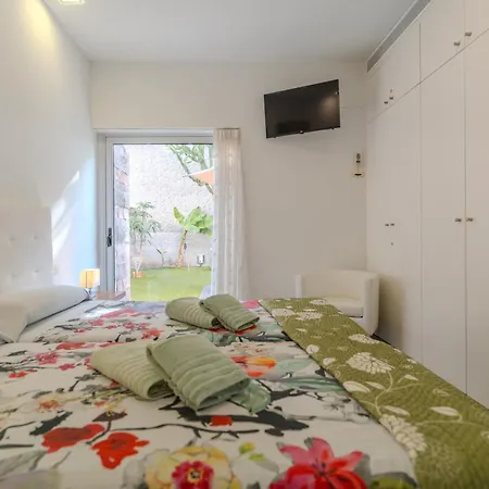 ヴィラ Playa Del Duque, By Paramount Holidays *